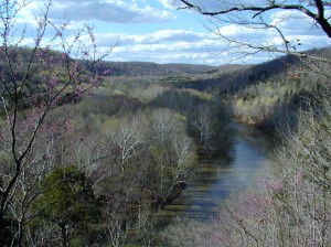 The Barren River winds its way through south-central Kentucky. Credit: BRADD
